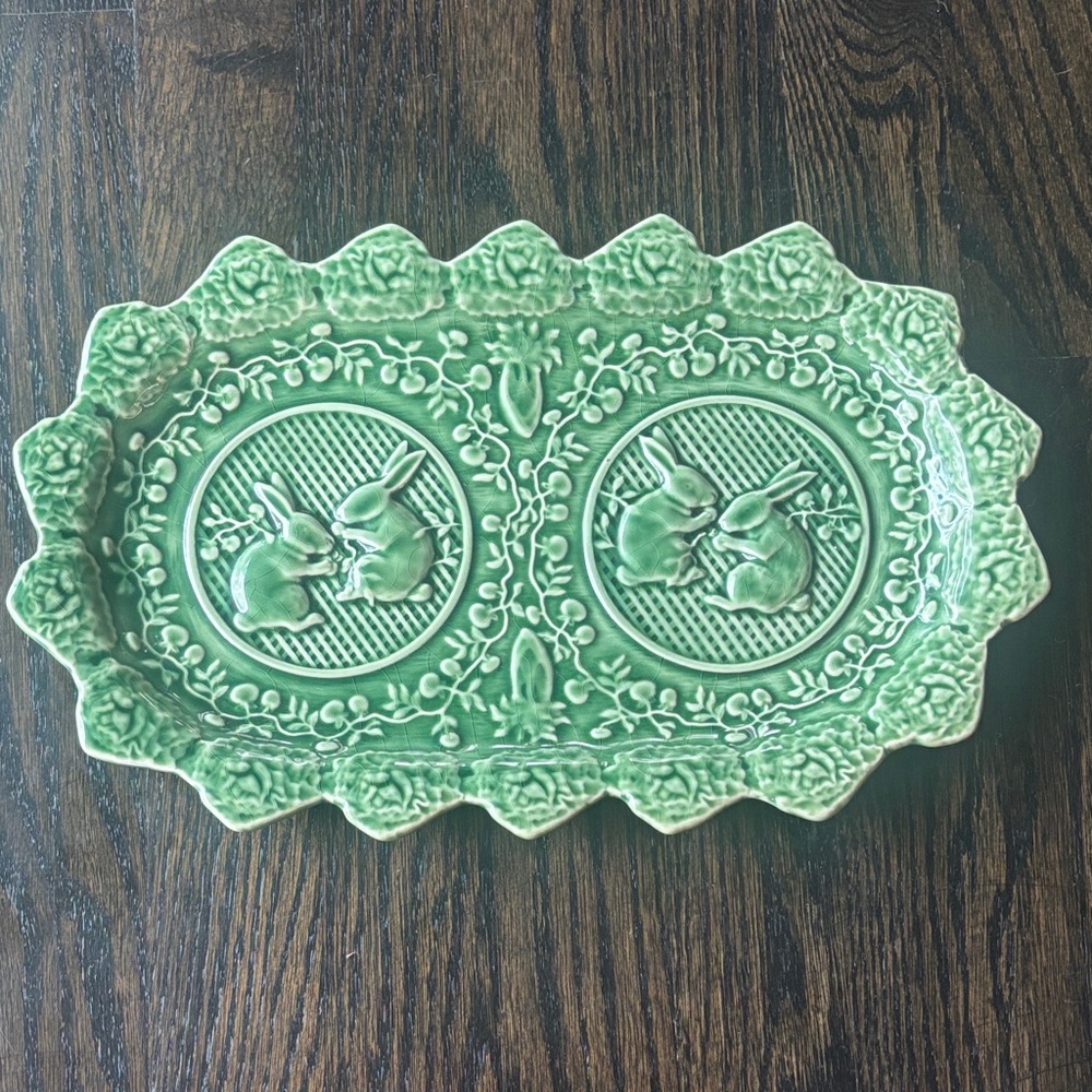 Bordalla Pinheiro Portugal Serving Platter Easter Rabbits Bunnies Vintage